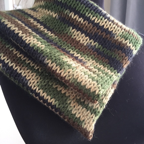 Back in Stock: Camo Infinity Scarf Camouflage Knitted #028 - Picture 5 of 5